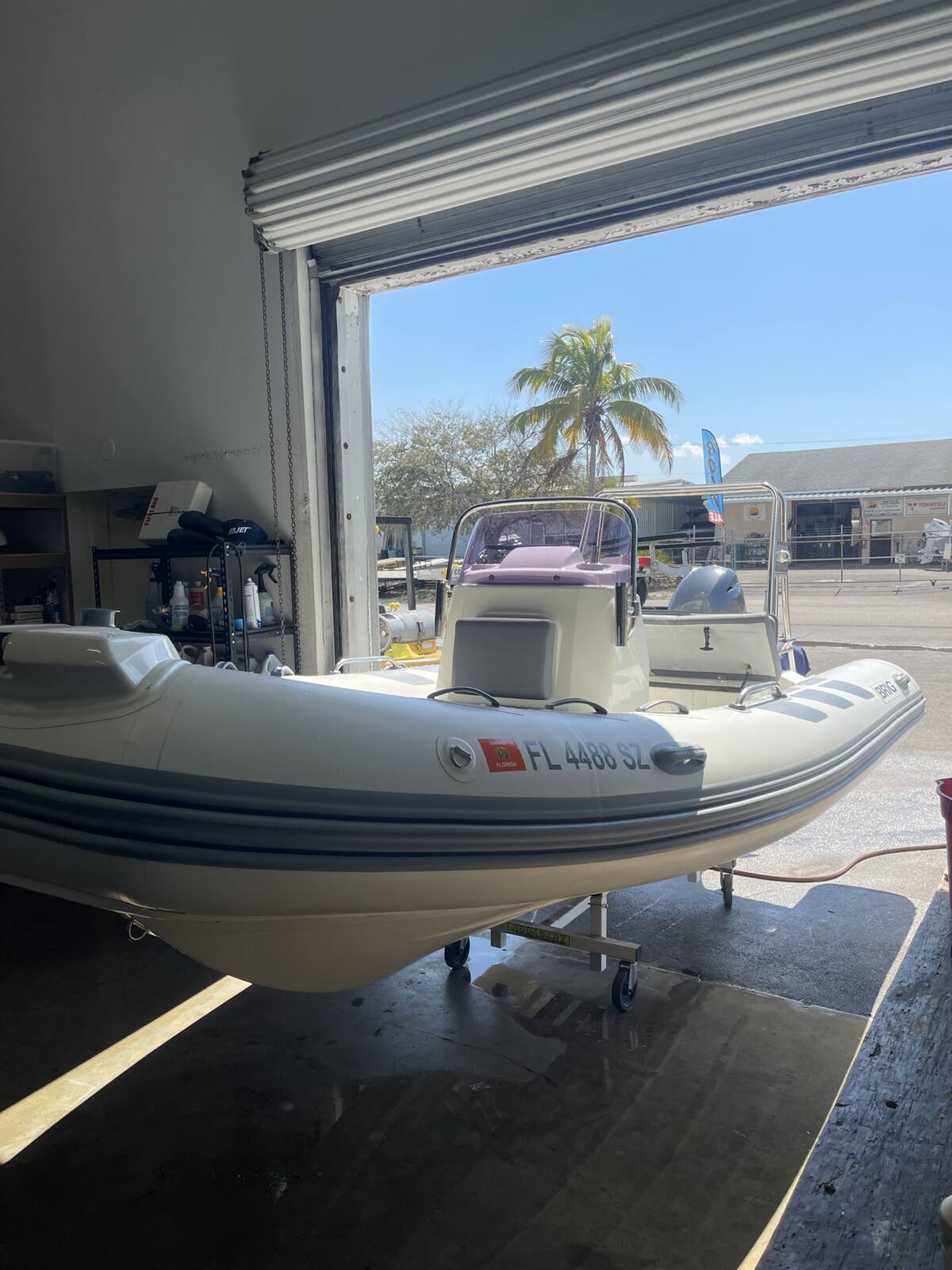 00 2021 Brig 485 Navigator $32,900
